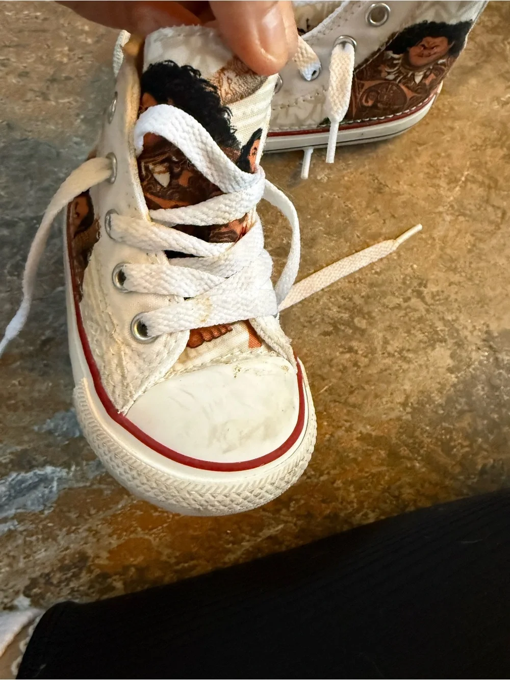 Toddler Moana Converse Size 5